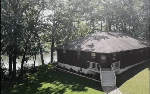 Riverfront Home in Calico Rock for Sale