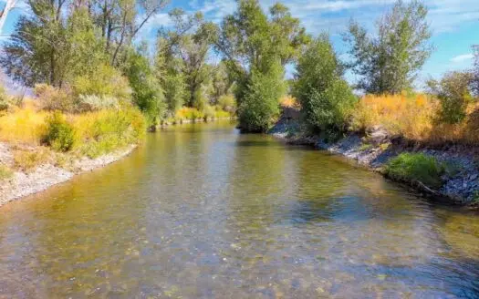 Big Lost River, over 1000′ Riverfront