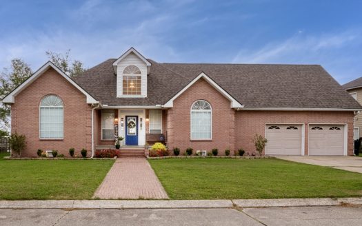 Covington Louisiana waterfront real estate listing photo 1
