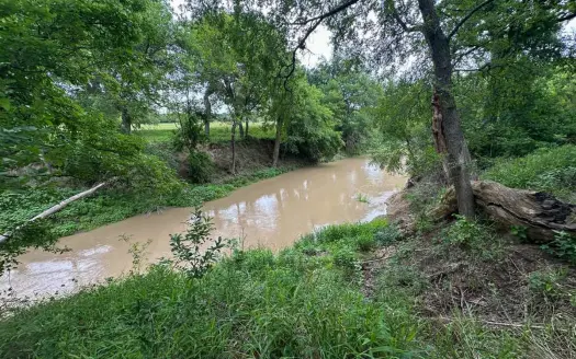 Live Water Property with Leon River Frontage in Gatesville