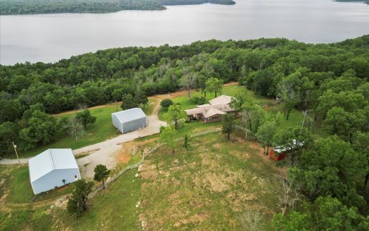 Protem Missouri waterfront real estate listing photo 1