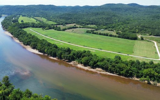 Mountain View Arkansas riverfront real estate listing photo 1