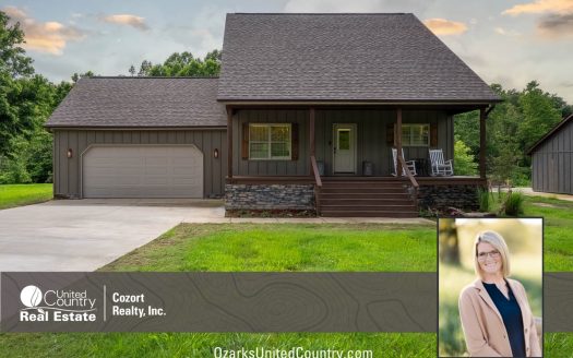 Mammoth Spring Arkansas riverfront real estate listing photo 1