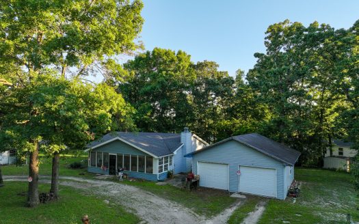 Flemington Missouri waterfront real estate listing photo 1