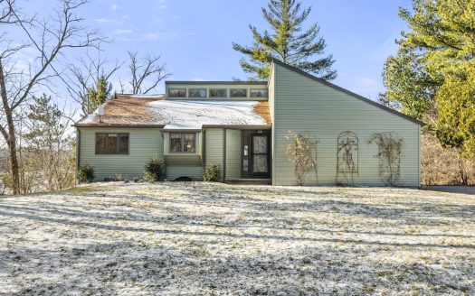 Waupaca Wisconsin waterfront real estate listing photo 1