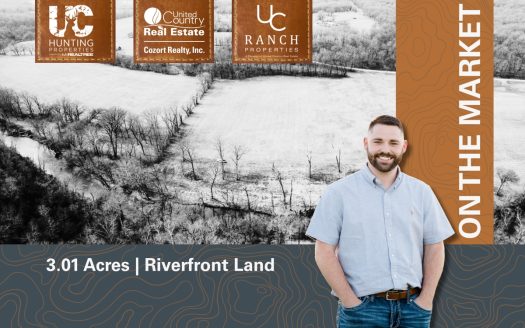 Thayer Missouri riverfront real estate listing photo 1
