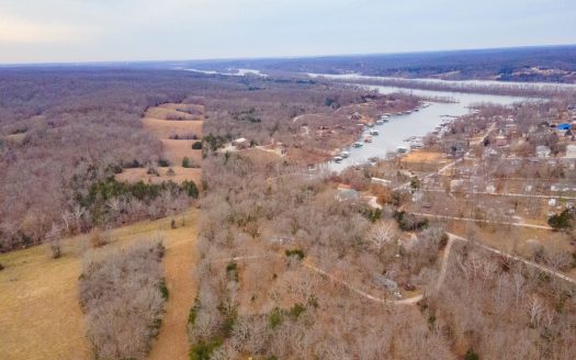 Warsaw Missouri waterfront real estate listing photo 1