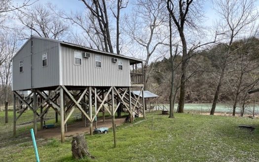 Ravenden Arkansas riverfront real estate listing photo 1