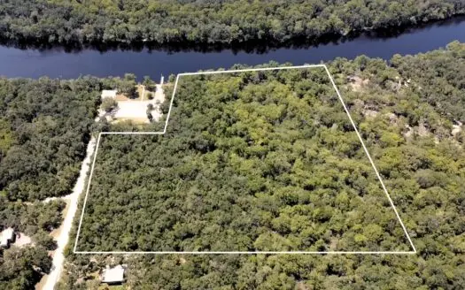 18.5 Acres on the Suwannee River – A Rare Waterfront Opportunity!