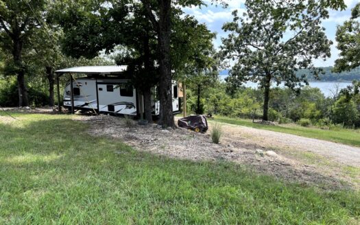Protem Missouri waterfront real estate listing photo 1