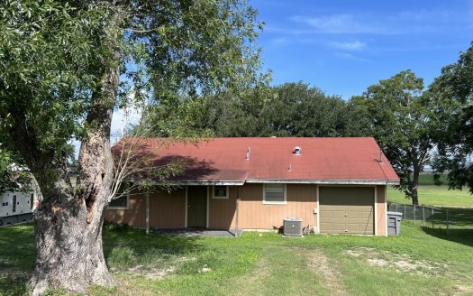 Lake City Texas waterfront real estate listing photo 1