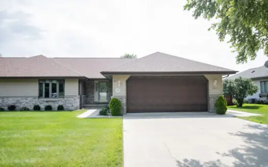 Zero Lot Line Home on Gombert Lakeside Estates