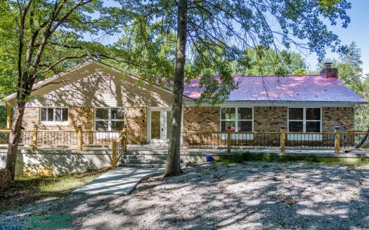 Albany Kentucky waterfront real estate listing photo 1