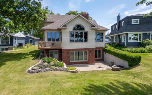 Sombra Canada waterfront real estate listing photo 1