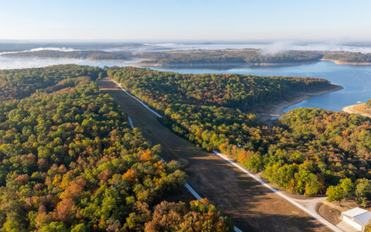 Protem Missouri waterfront real estate listing photo 1