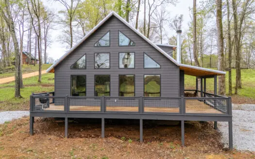 A-Frame cabin near the Tennessee River!