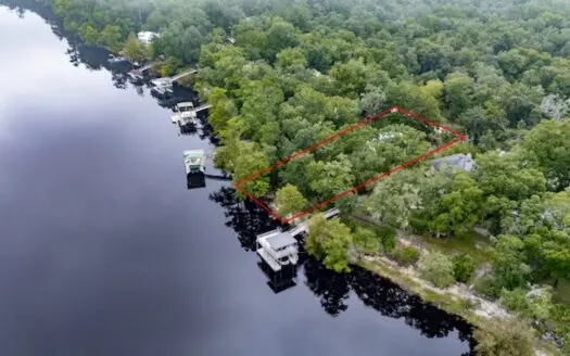 Suwannee Riverfront Home for Sale in Branford FL!