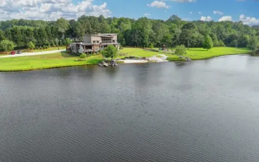 20-Acre Luxury Modern Estate in Barrow County, Georgia For Sale