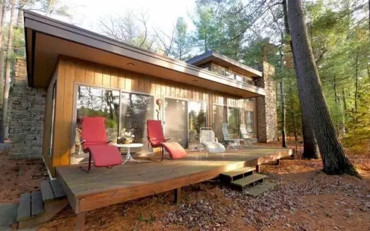 Chain O’ Lakes Charm with Dake Lake Frontage