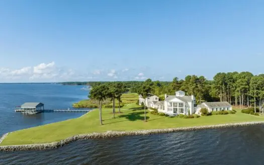 Luxury Waterfront Estate on Pungo River Near Belhaven NC