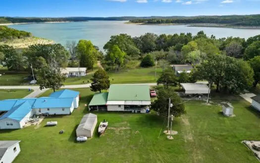 Stylish Home on Bull Shoals Lake Peninsula in Protem, MO