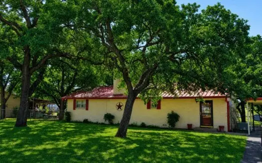 Waterfront Home, Hubbard Creek Lake in Breckenridge TX