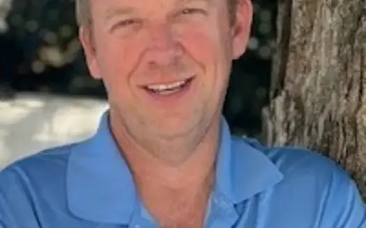 agent profile picture for Derek  Atkinson on waterfront properties website