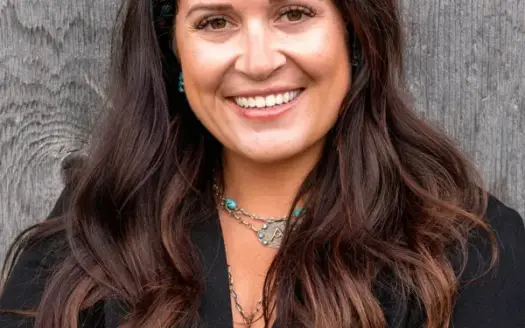 agent profile picture for Emily Redfield on waterfront properties website