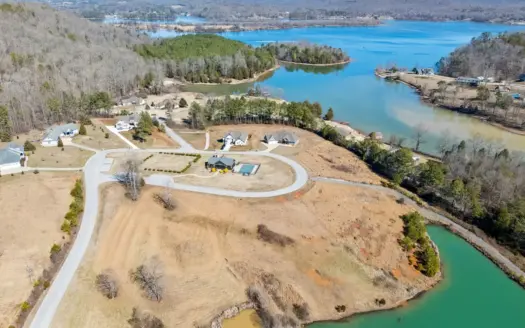 Land for Sale in a Gated Community of Kingston, TN