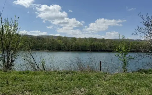 White River Lot near Batesville Arkansas in a Rural Setting
