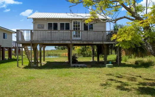 Escape to Coastal Living in Suwannee, FL!