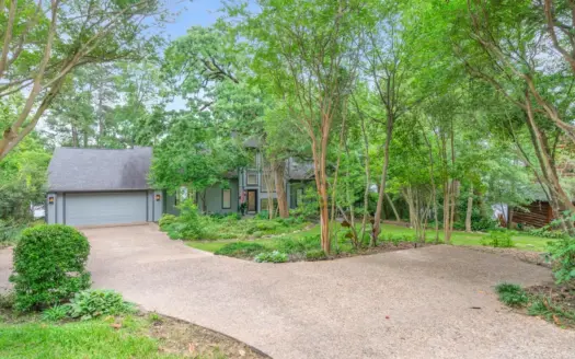 Waterfront Home on Lake Greenbriar in Holly Lake Ranch, Texas
