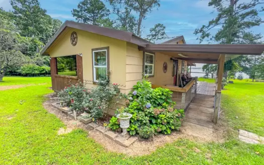 Lakefront Home on Lake’ O the Pines