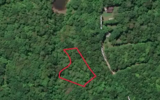 Lake Escape: Affordable Lake Living & Hunting Getaway!