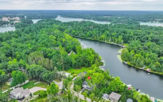 Waterfront Property For Sale on Otter Lake in Waupaca WI