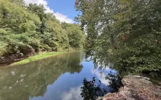 5 Acres with River Frontage in Northwest Arkansas For Sale