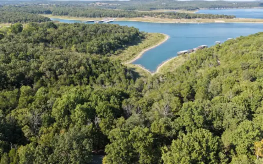 5.28 Acres± Bordering Corps on Bull Shoals Lake for Lake Retreat