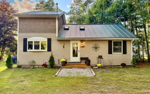 Lakefront Cottage on Bog Lake | 78 Cottage Rd, Northfield, ME